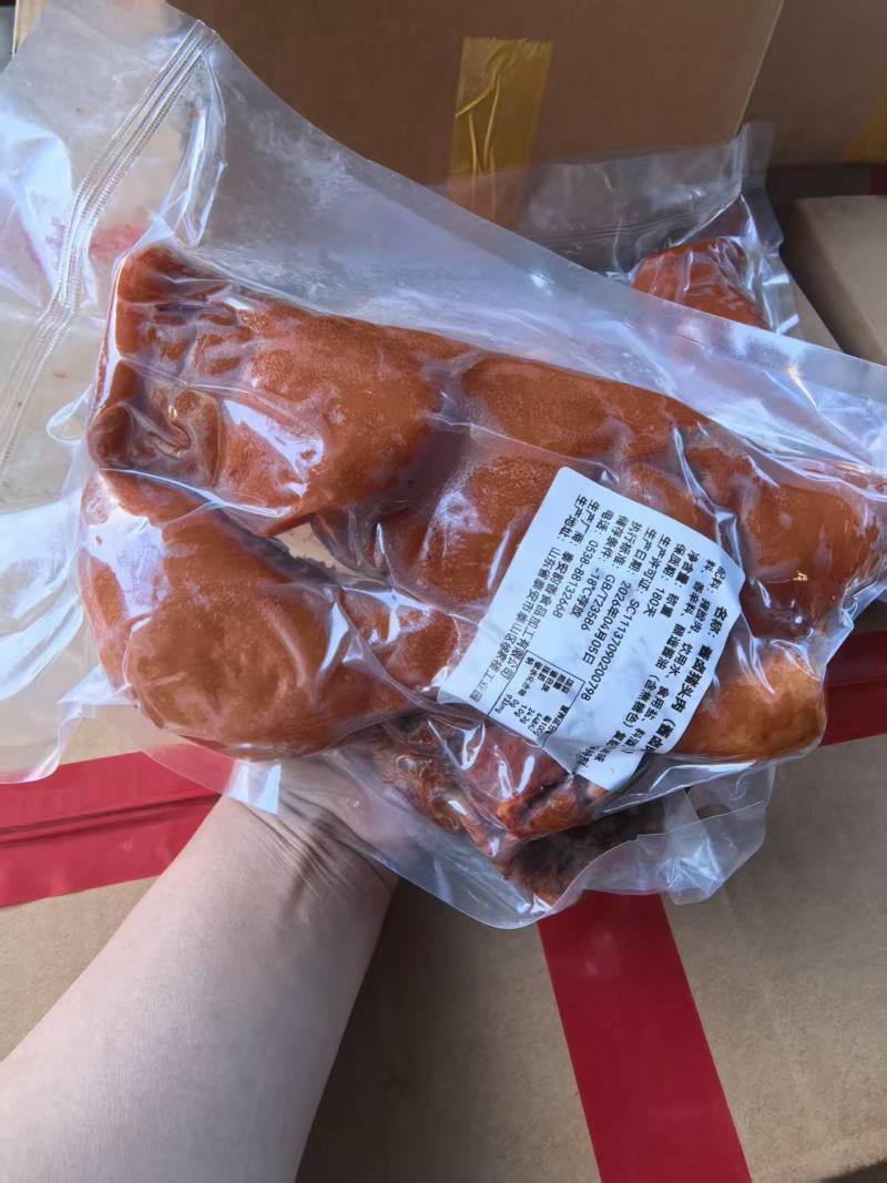 源头工厂直发，酱卤猪头肉，口味**，真空包装，开袋即食