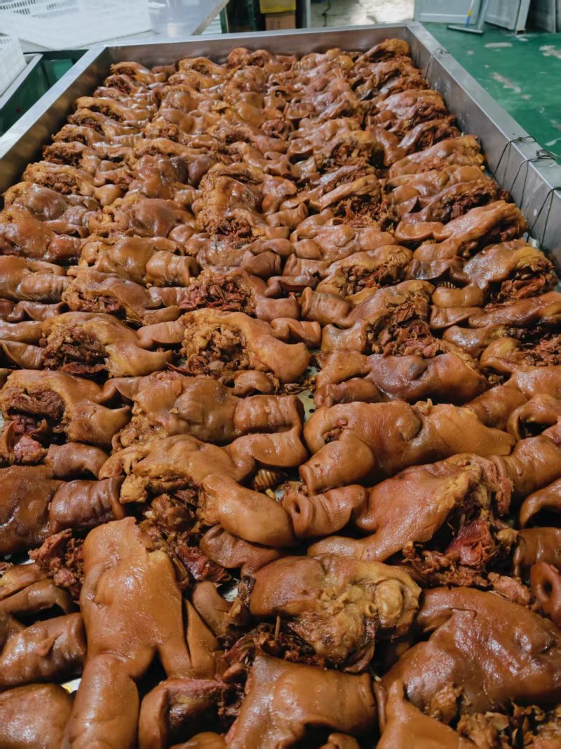 源头工厂直发，酱卤猪头肉，口味**，真空包装，开袋即食