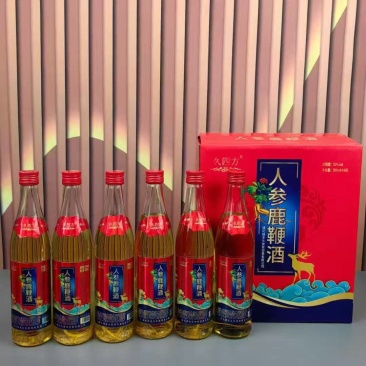 批发人参鹿鞭肉苁蓉松茸黄芪灵芝酒一箱6瓶，一瓶一斤