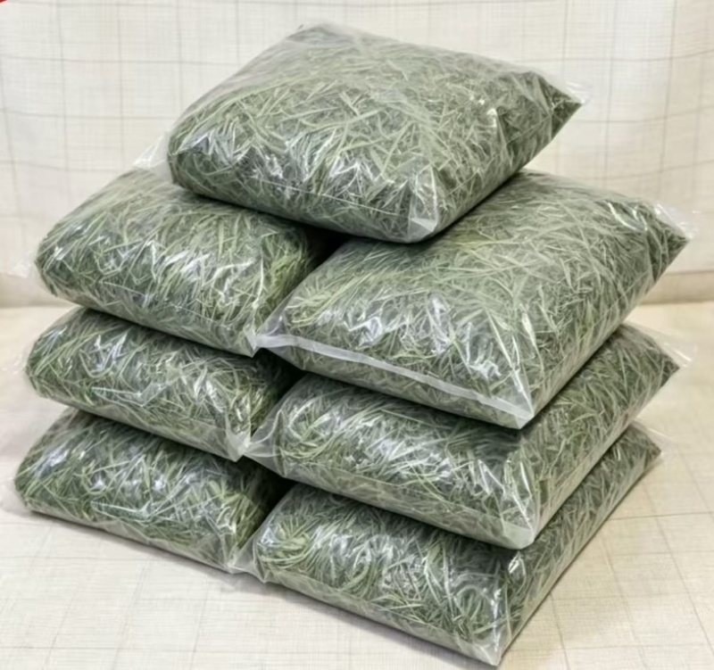 自然晒干头茬提摩西草，适合养宠兔宝，荷兰猪，龙猫最佳