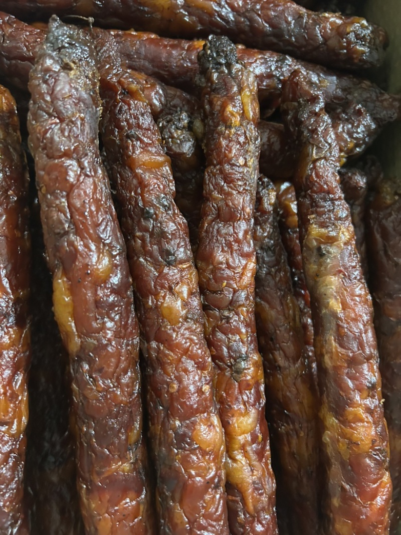 香肠腊肠烟熏腊肠纯肉香肠五香香肠麻辣香肠