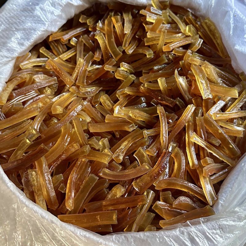 西双版纳傣家干牛皮，油炸好吃，香脆可口，需要联系，干牛皮
