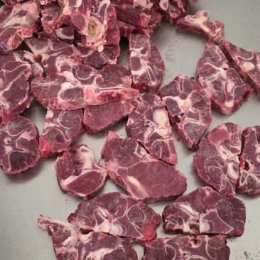 新到国产满肉牛脖骨