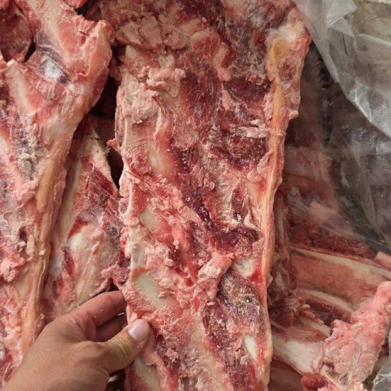 带肉牛羽骨