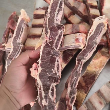 满肉牛肋排