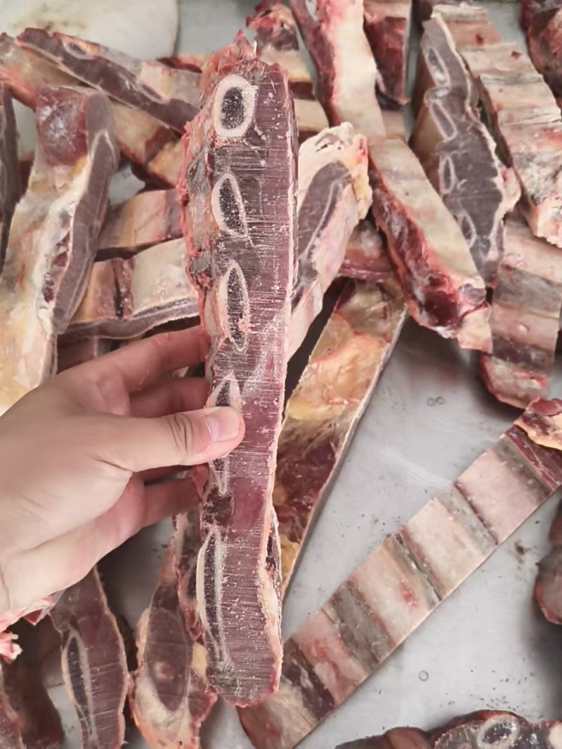 满肉牛肋排