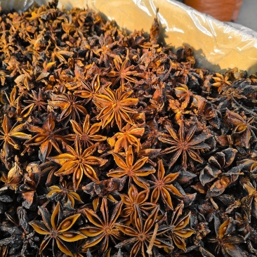 精品大红八角