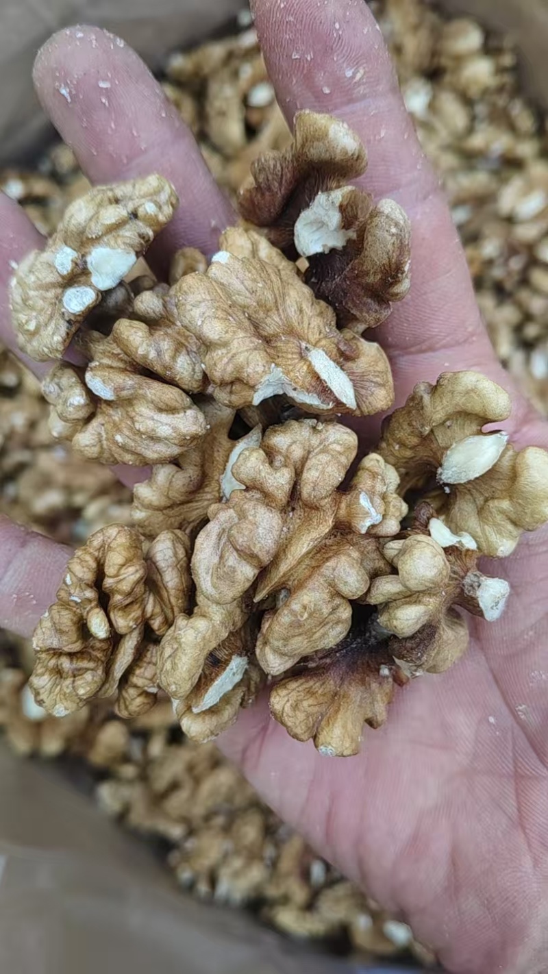 新疆185，幸福核桃仁新货无漂白无深加工，整片大果仁
