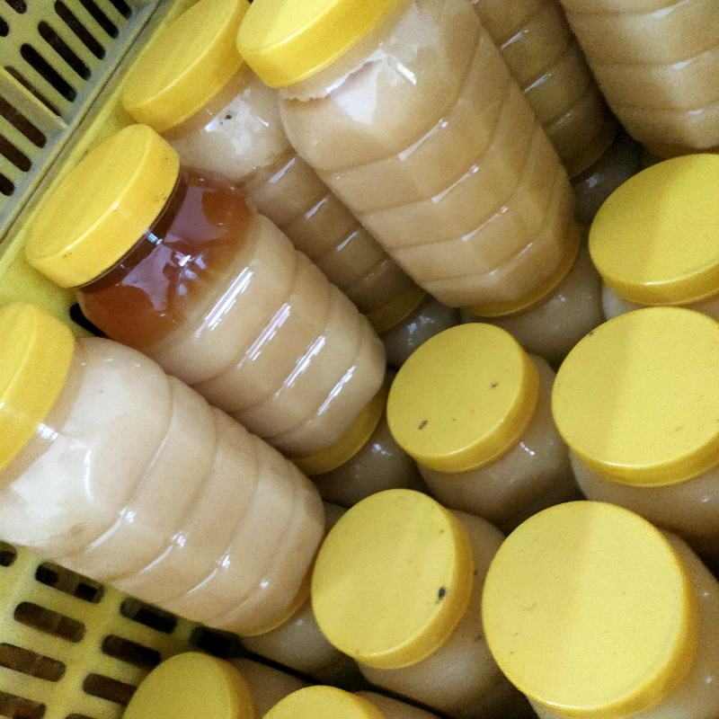 标题：蜂蜜，纯野生蜂蜜，冬蜜鸭脚木蜜，量大从优