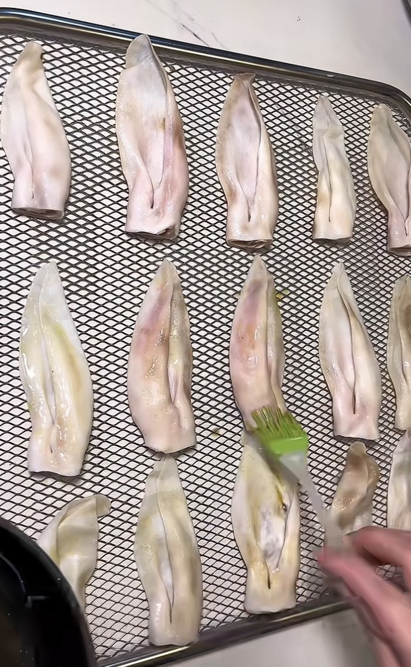 兔肉无毛兔耳朵价格便宜宠物零食多买多优惠欢迎进店