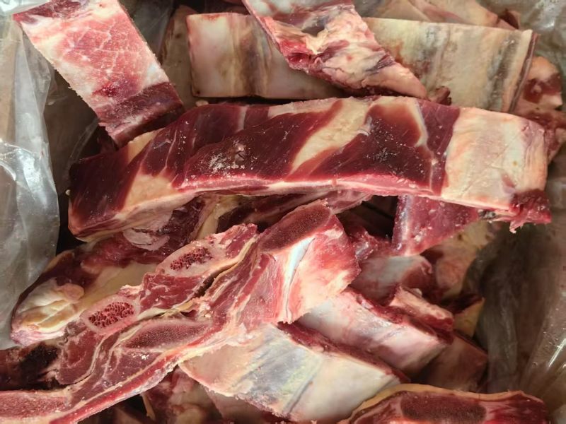 少肉牛肋排