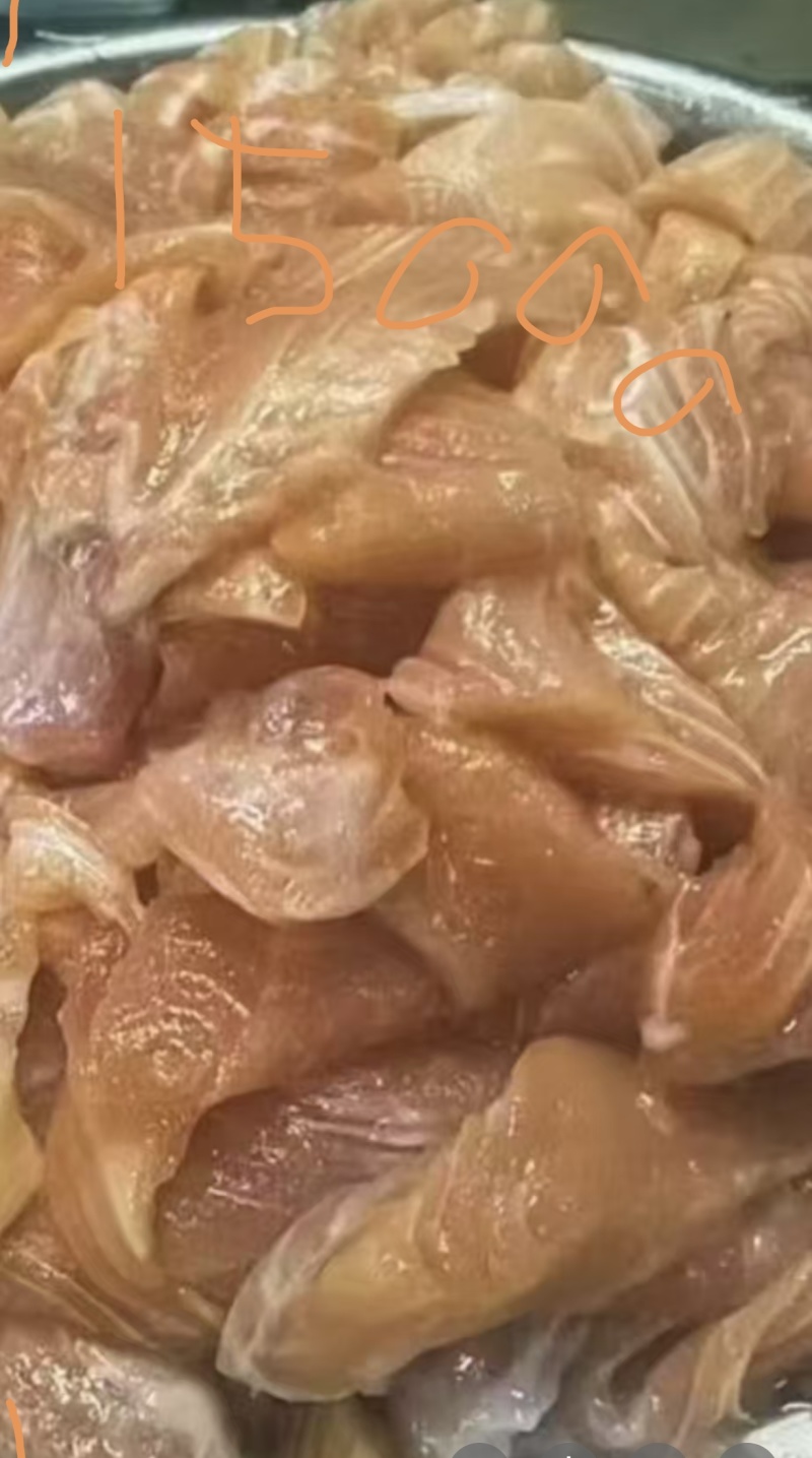 新鲜切割三文鱼碎肉有货，捡个漏，量大从优，只求质量，不拼价格