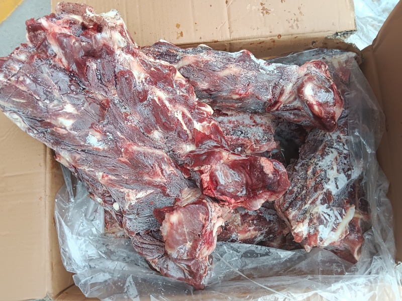 精修去皮牛尾