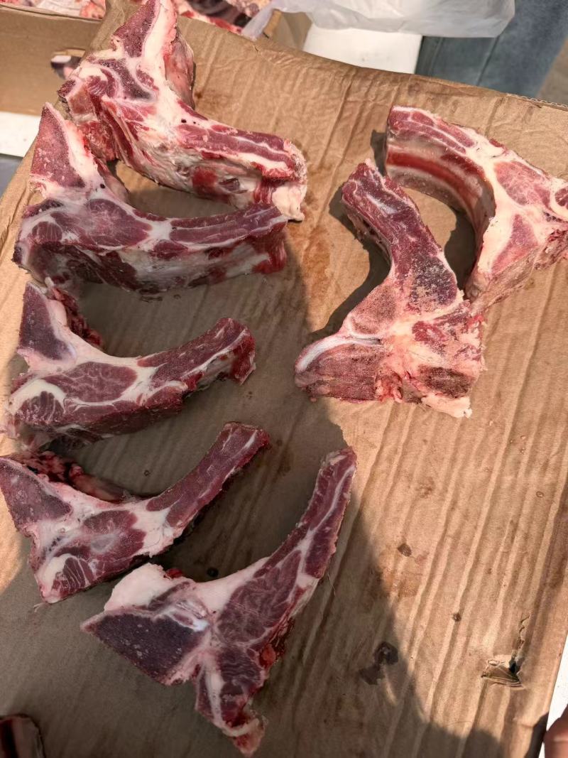 白油牛肋眼骨