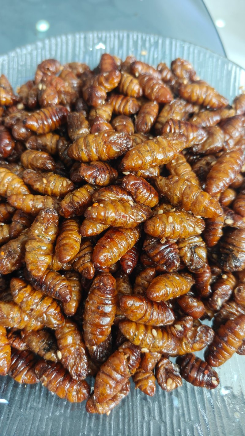 炸蚂蚱香酥蚕蛹