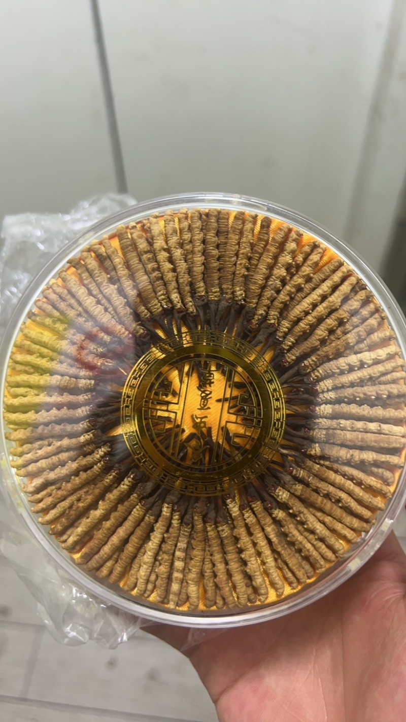 福利小草，虫草规格齐全，数量有限，先到先得