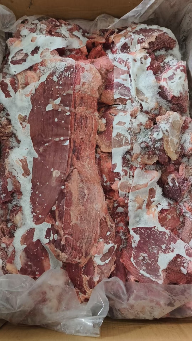 大块牛碎肉，25公斤一件，国产货。工厂直发。