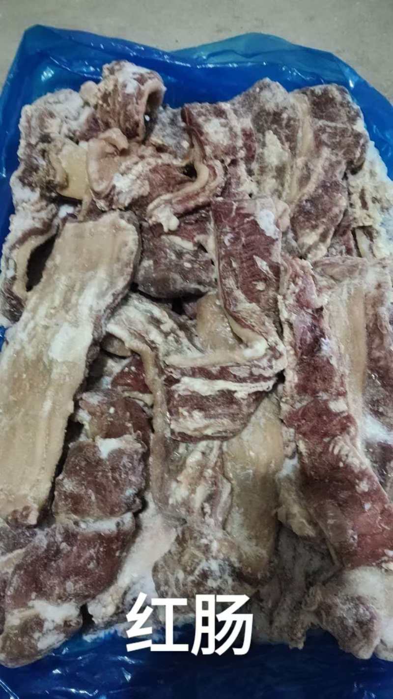 去油七八分熟，牛大肠，牛小肠，牛红肠，牛肠头