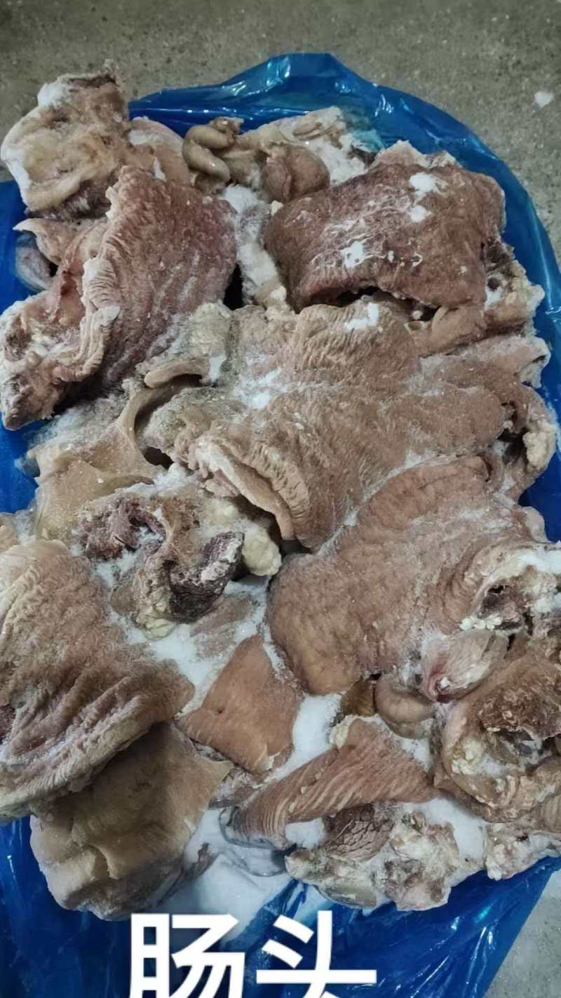 去油七八分熟，牛大肠，牛小肠，牛红肠，牛肠头