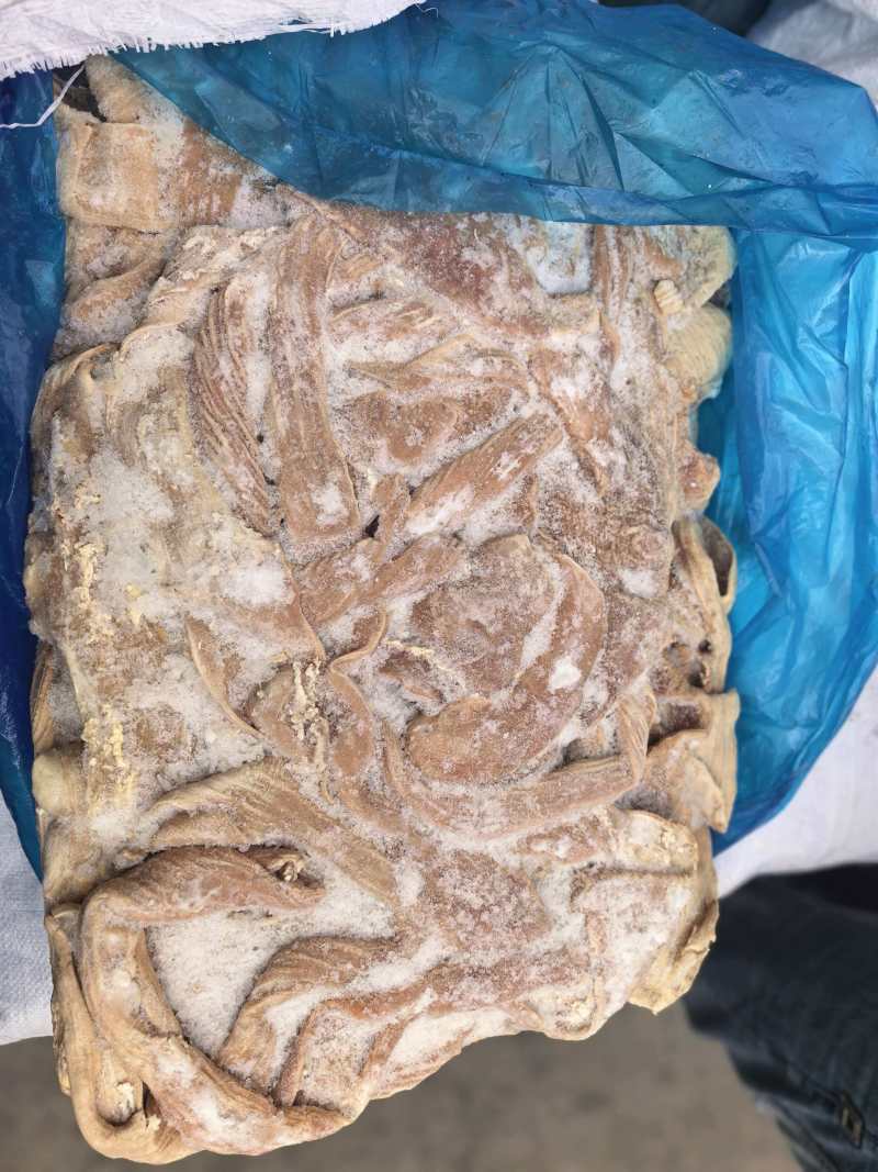去油七八分熟，牛大肠，牛小肠，牛红肠，牛肠头