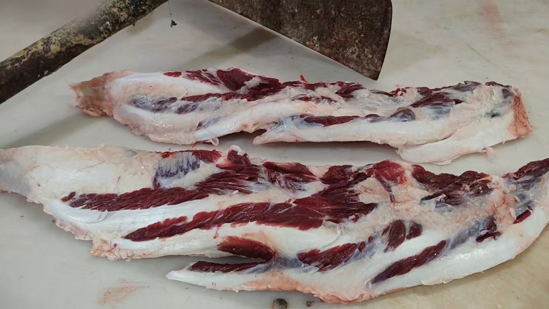 公牛加肉燕翅骨