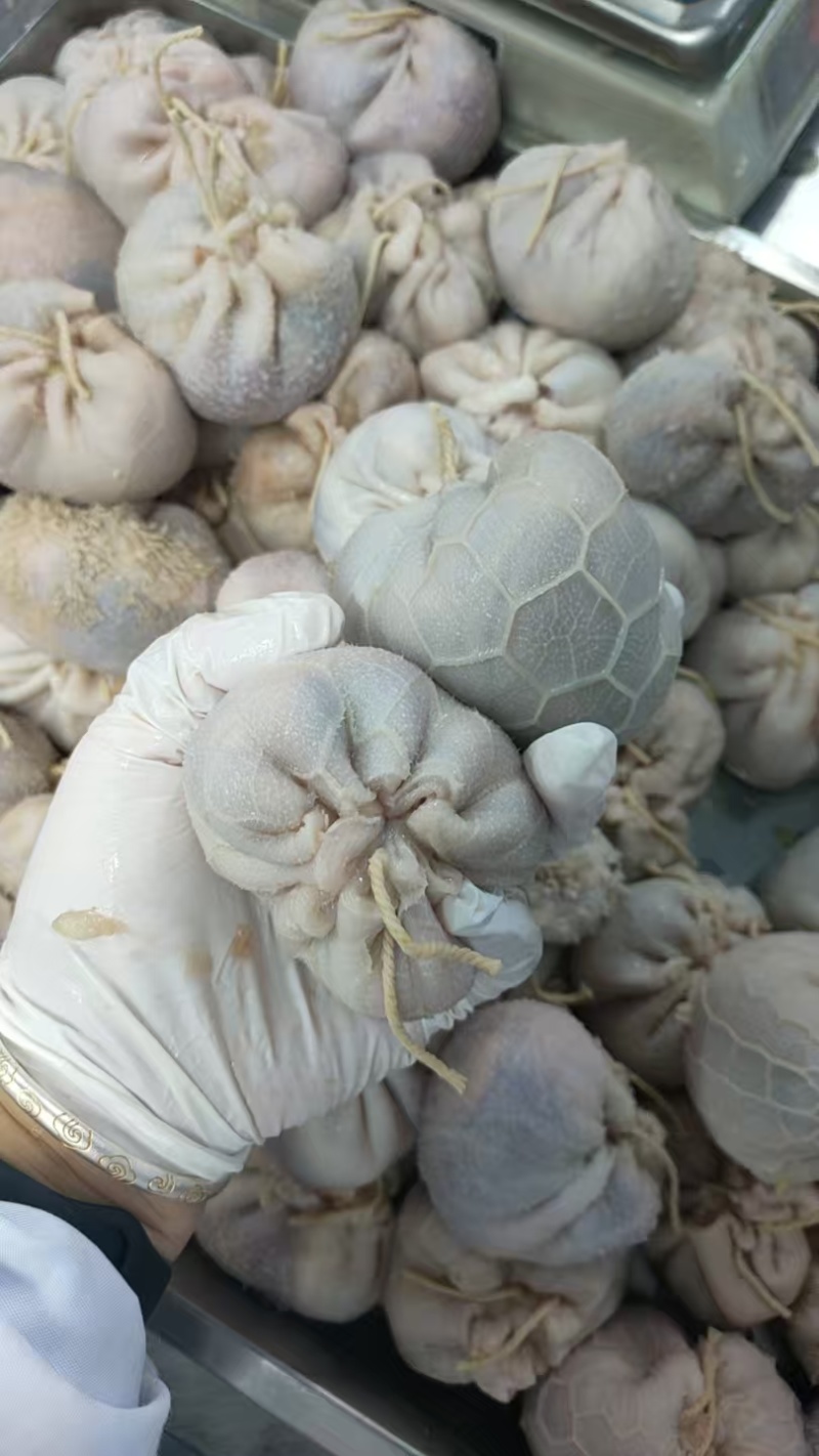 肚包羊肉，1公斤一包，一包8个。工厂直发，国产好货源。