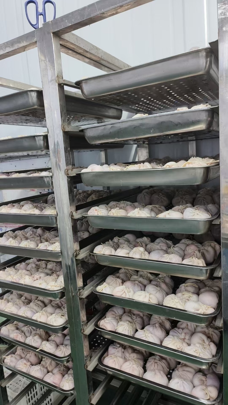 肚包羊肉，1公斤一包，一包8个。工厂直发，国产好货源。