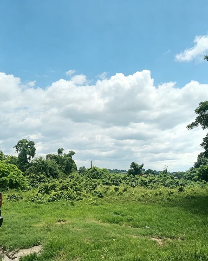 老挝万象塔銮湖7千平地块出售
