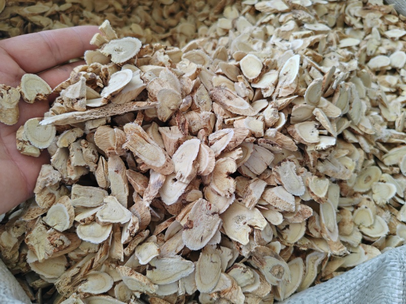 黄芪头尾片批发自然晒干的味浓便宜处理