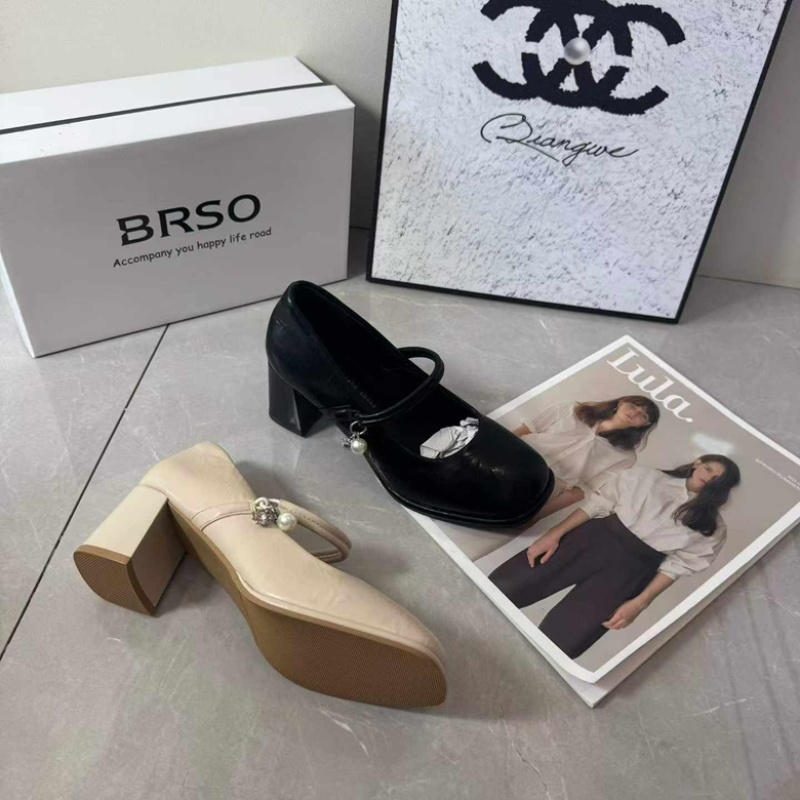 真皮单鞋👠穿着舒适透气潮流百搭的