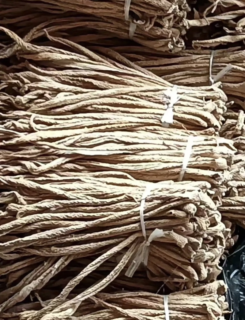 东北萝卜干自然晾晒高干度酱菜专用大批量货源