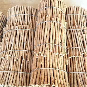 甘肃岷县黄芪原条无硫整根黄芪农家自种干货大捆现货可切片
