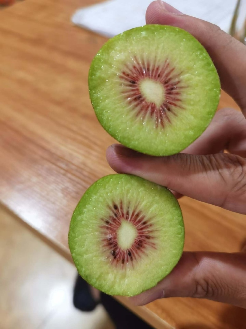 红心猕猴桃批发零售一件代发