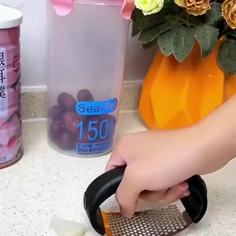 不锈钢手动环形压蒜器压泥器蒜蓉压蒜泥神器捣蒜器家用拍蒜工