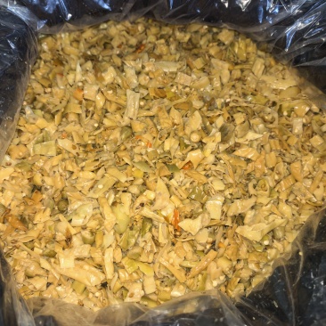 碎半干白辣椒，80斤/袋，不含运费