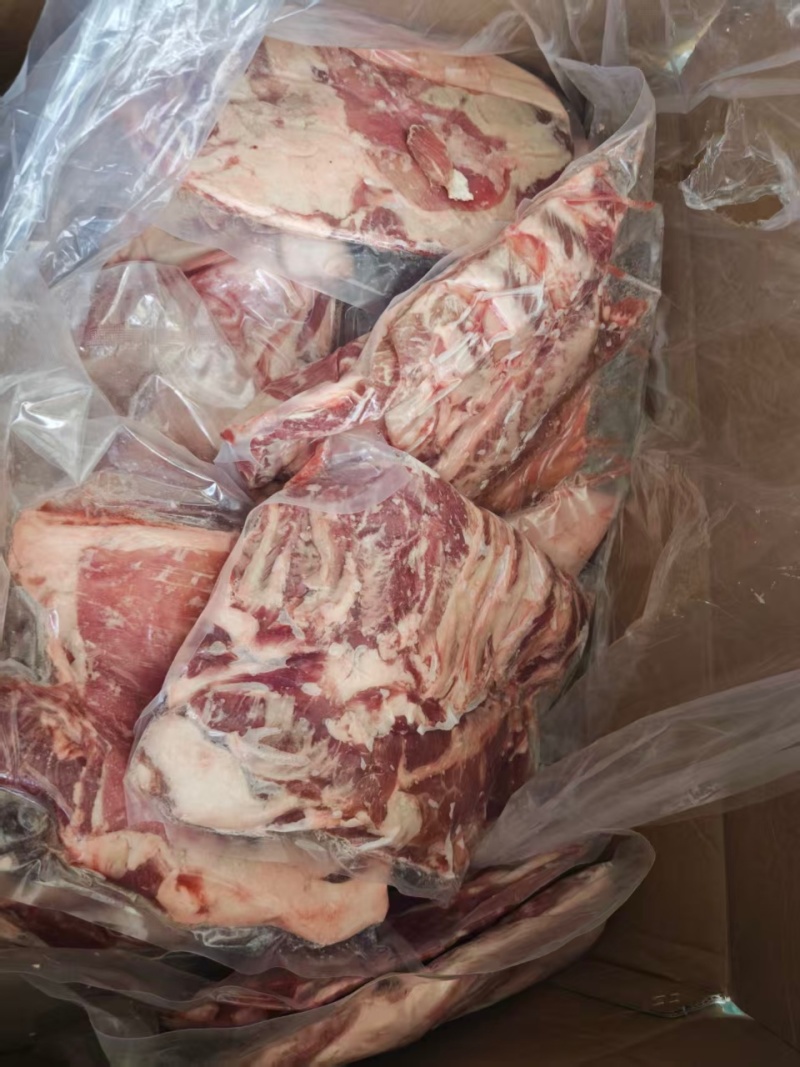 澳盛源纯干羔羊排肉，不带羊腩，单片纯干排肉，一件40斤