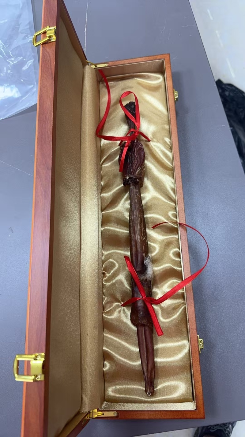 纯正新鲜鹿鞭保真保纯
