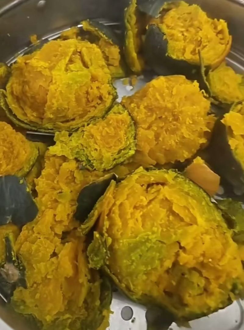 山东产地地爬贝贝南瓜新货粉面甜量大价格可谈