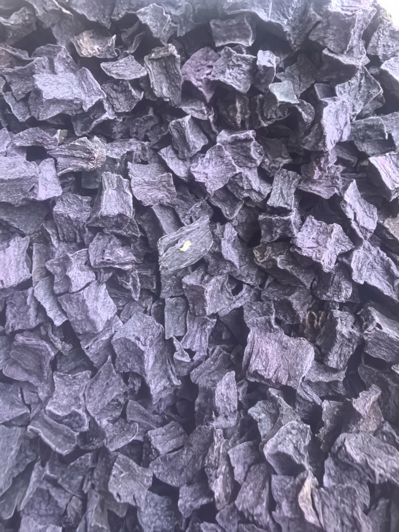 云南蒸熟烘干紫薯丁，极黑二号规格10×10，规格后期可选