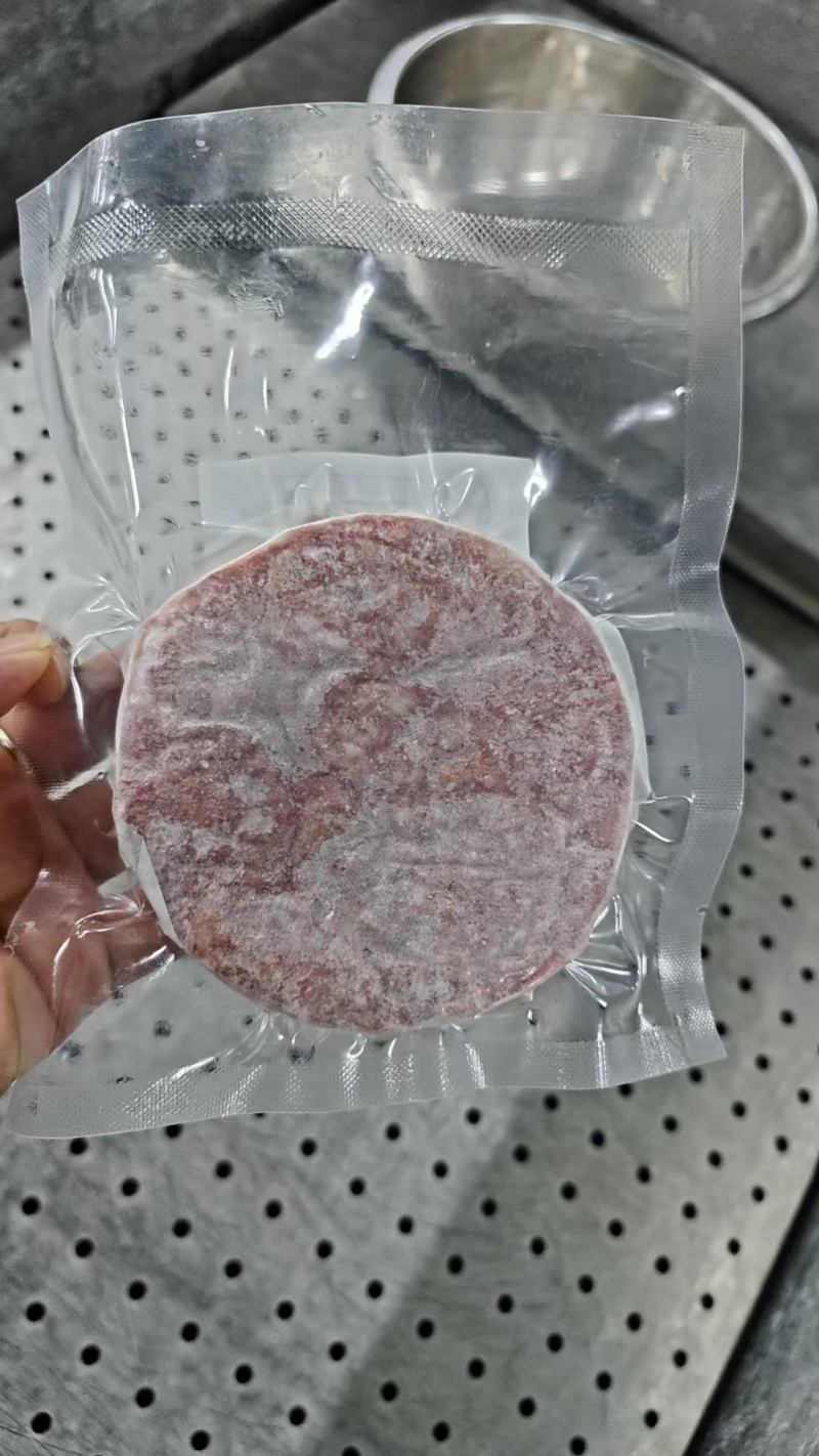 电商**:牛肉饼个位数一个。真空锁鲜。可定制，包装，
