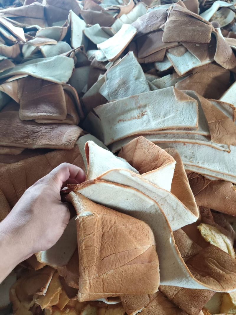 源头厂家直销面包渣饼干渣，