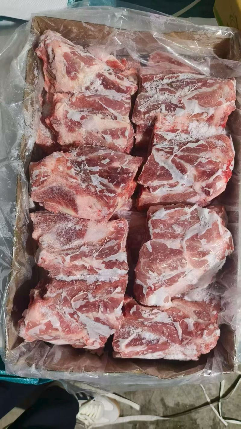 多肉颈骨