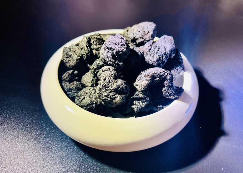 熟地黄怀牛膝经典药膳成品图