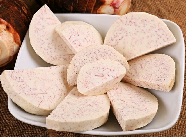 荔浦芋泥制作的甜品,色泽淡紫,质地绵密 荔浦芋头甜品图