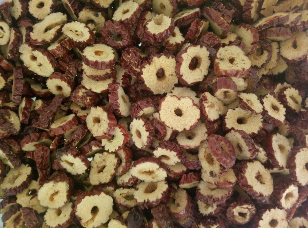 手工搓制枣圈与模具压制枣圈对比展示 枣圈成型