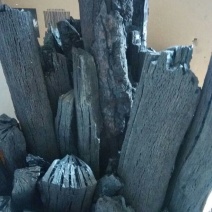 青杠木炭又名栎木炭烧烤，取暖专用