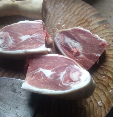 [蕨麻猪肉批发]蕨麻猪肉 食用 整猪价格45.00元/斤 - 一亩田