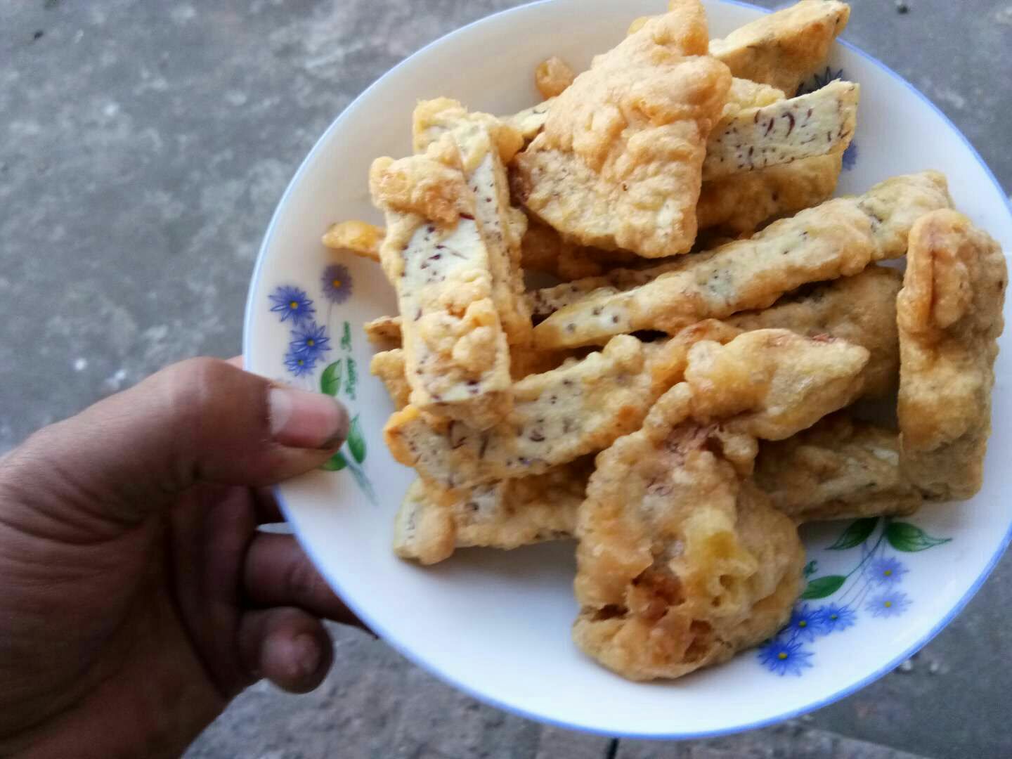 荔浦芋头丝炸春卷制作过程