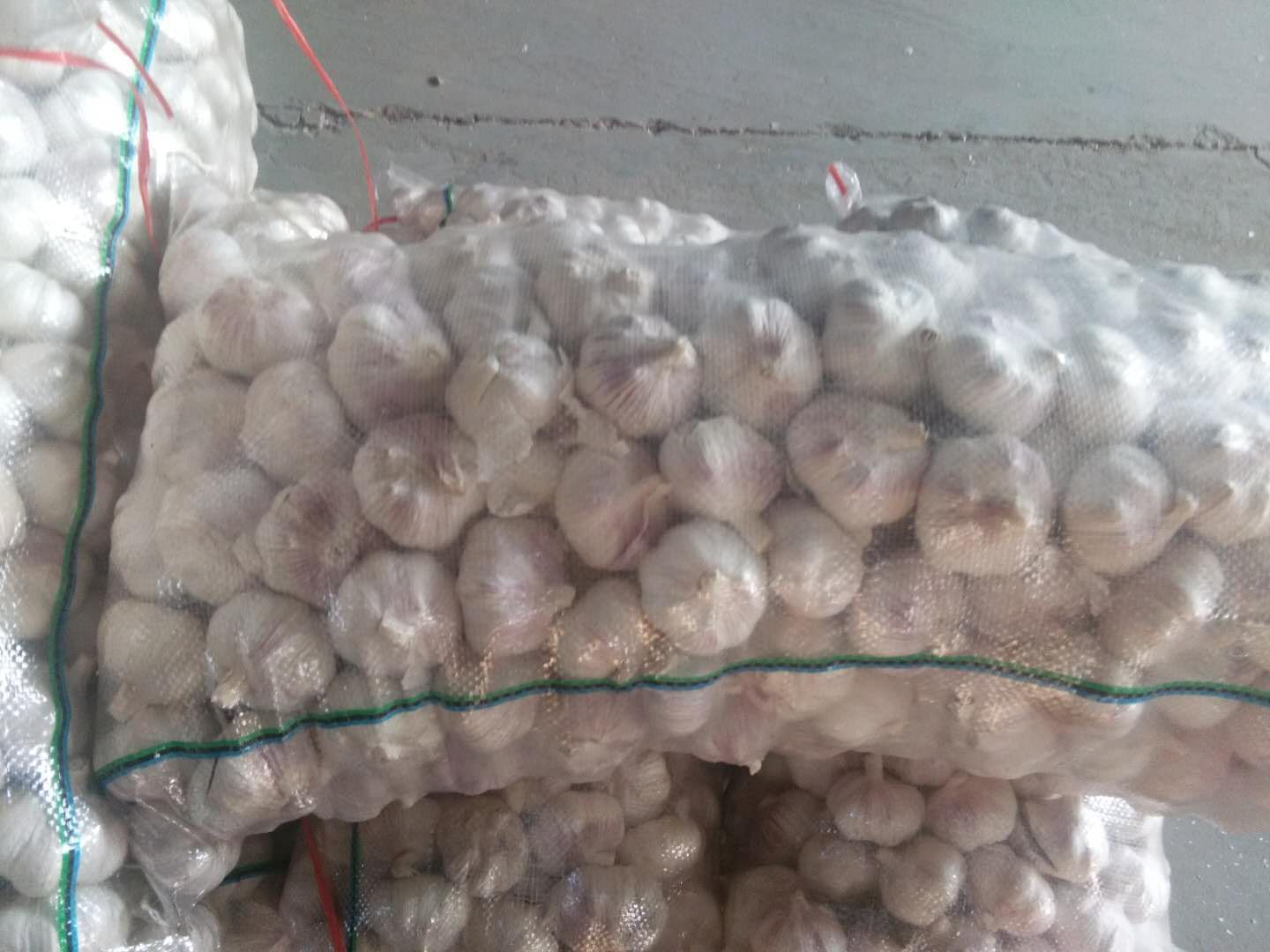 大蒜储存方式对比图