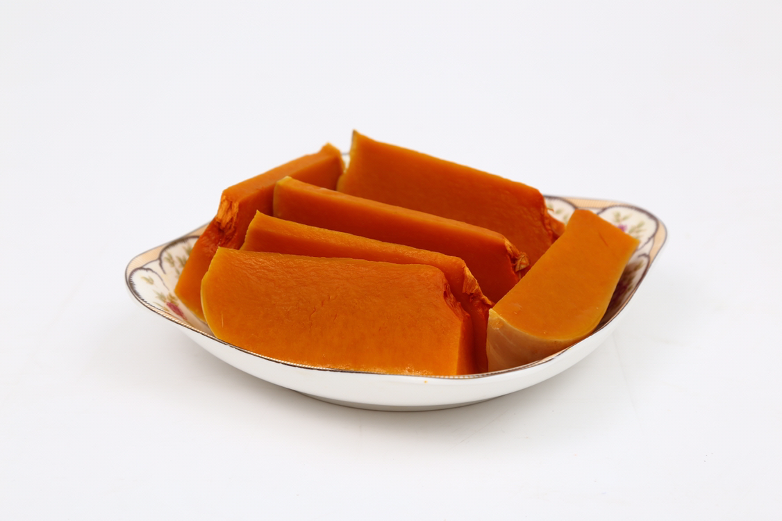 奶油南瓜切块蒸制过程